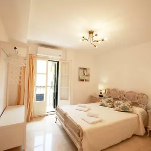 casa-volare.hotelsinnerja.org/
