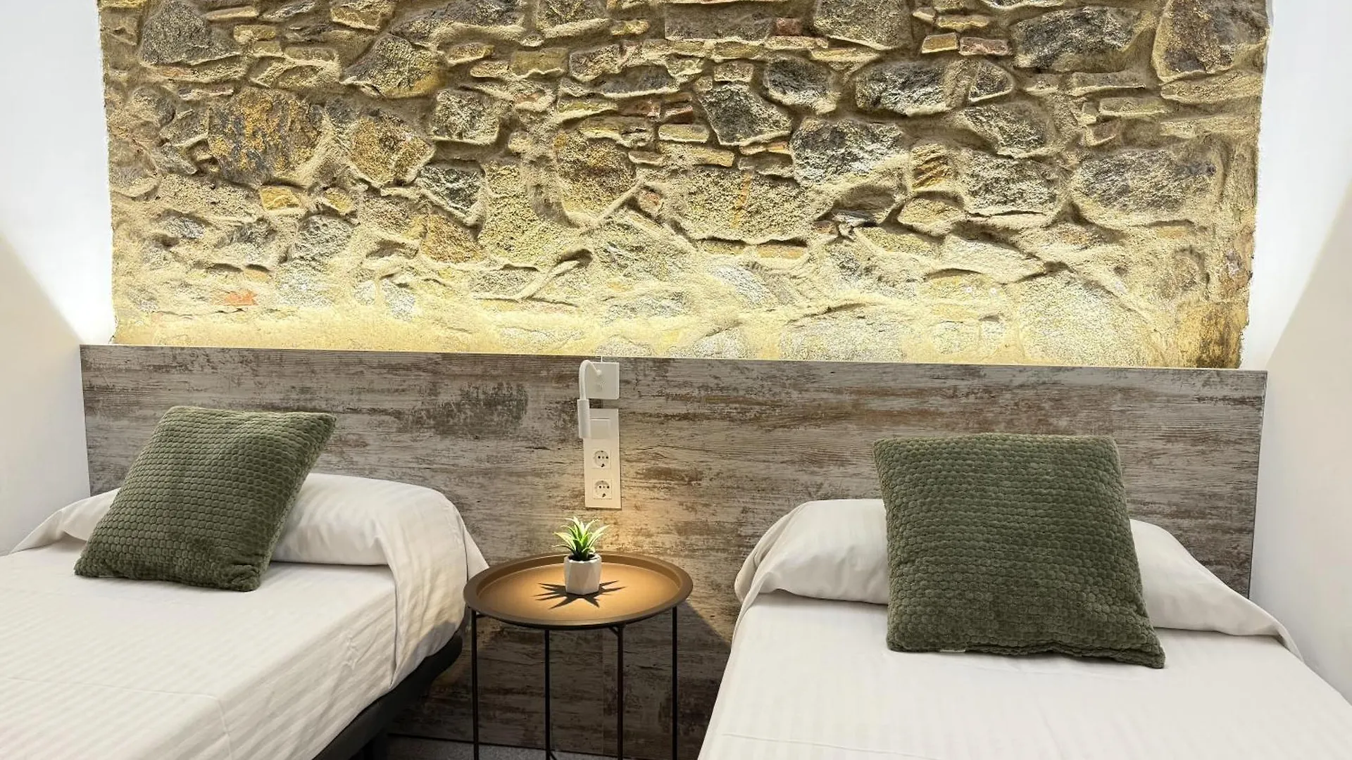 Agi Pi Sunyer Apartments Roses Spanje