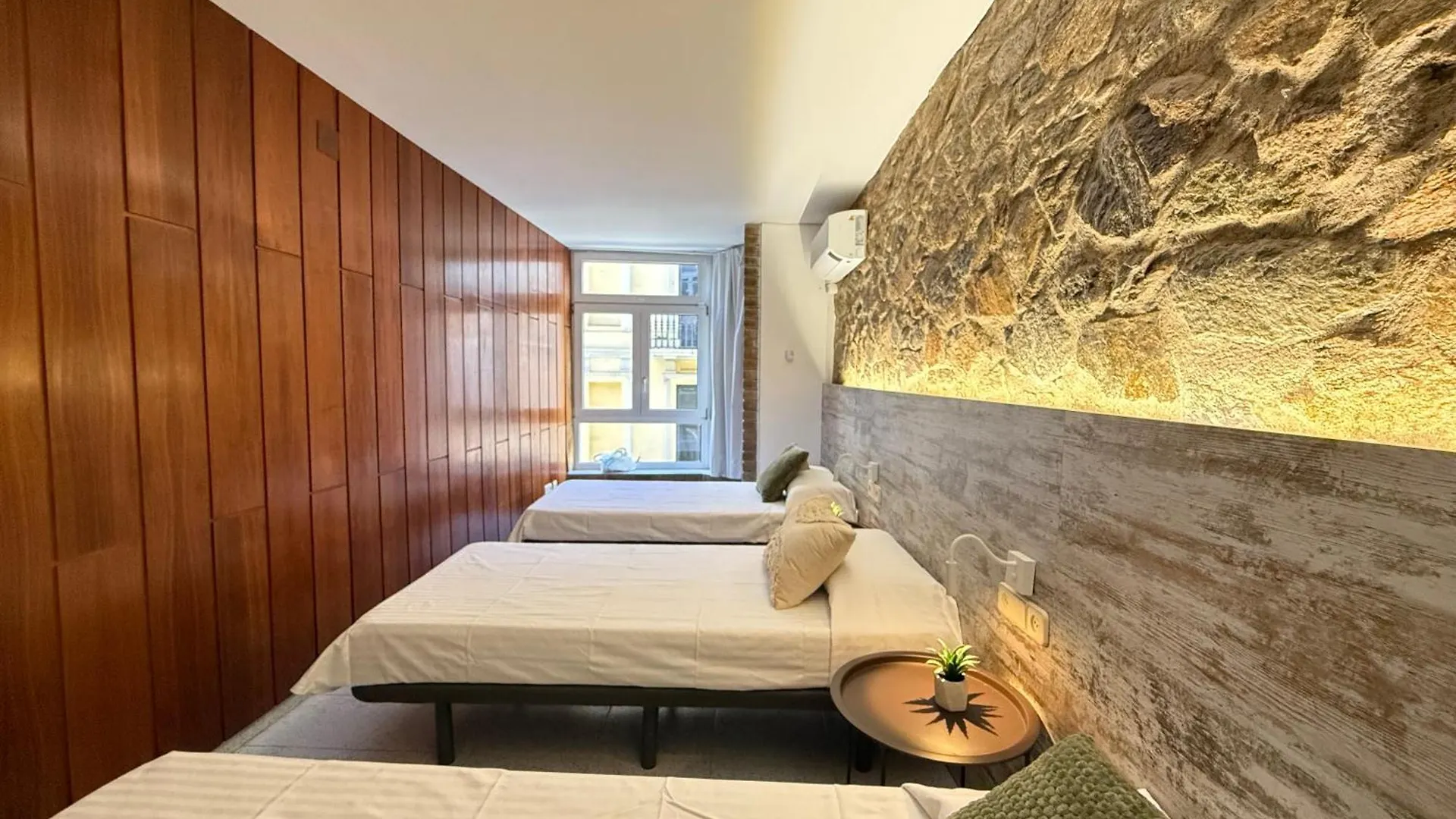 Agi Pi Sunyer Apartments Roses